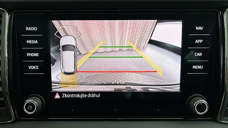 Škoda Kodiaq 2.0 TDI DSG 4x4 Style - fotka 12 z 28