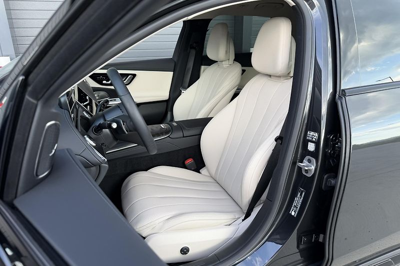 Mercedes-Benz Třídy E (2025) E 300de 4Matic Allterrain - fotka 20 z 89