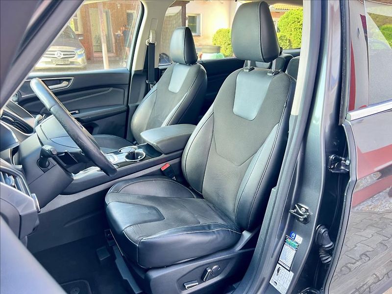 Ford Galaxy 2,0 TDCi  TITANIUM 7-míst záru - fotka 9 z 48