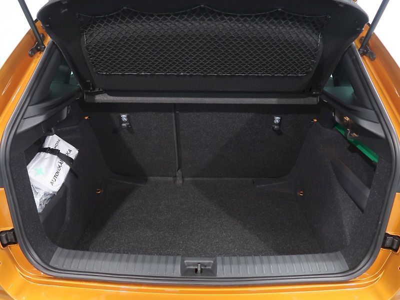 Škoda Kamiq (2026) MONTE CARLO 1.5TSI 110KW DSG P - fotka 38 z 38