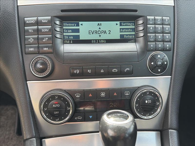 Mercedes-Benz Třídy C 5,5 V8 270 Kw C 55 AMG automat - fotka 20 z 33