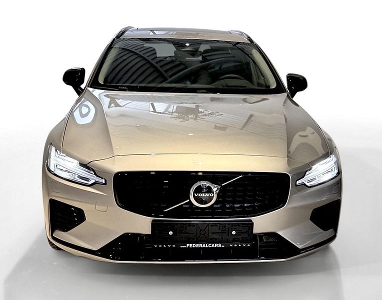 Volvo V60 (2026) T6 PHEV ULTRA DARK   - fotka 8 z 15