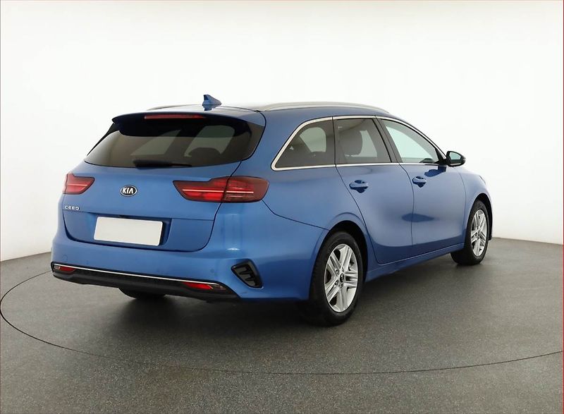 Kia Ceed (2021) 1.5 T-GDI, Navi, Tempomat - fotka 5 z 14