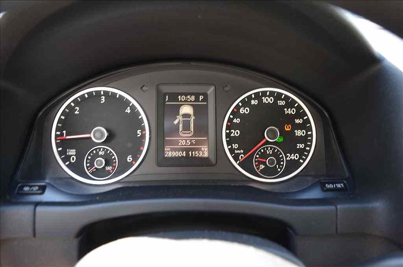 Volkswagen Tiguan (2013) 2,0 TDI MOTION DSG - fotka 16 z 21