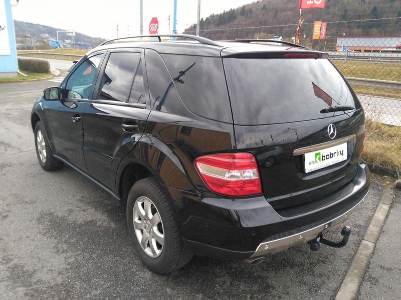 Mercedes-Benz Třídy M ML 280 CDI /140 kW/ - fotka 4 z 38
