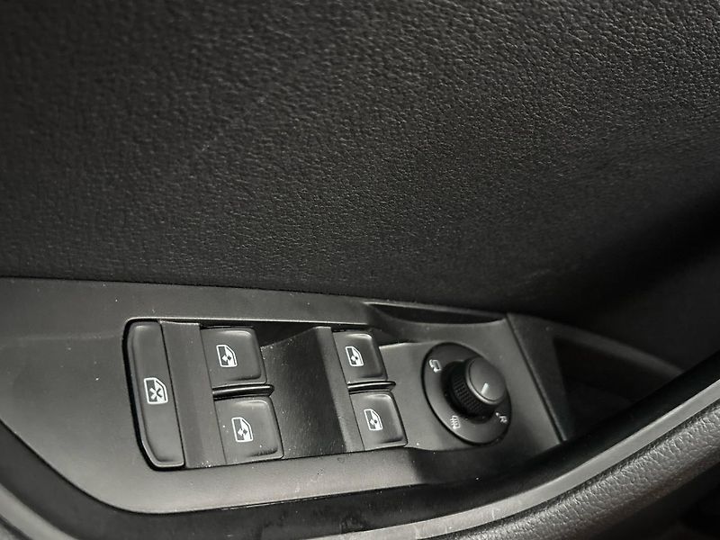 Škoda Superb Ambition DSG - fotka 21 z 28