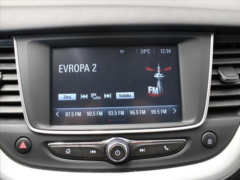 Opel Grandland X 1,2 Turbo 96kW AT 1.maj.ČR - fotka 10 z 16