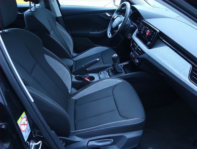 Škoda Scala (2025) Selection 1.0 TSI - fotka 9 z 18
