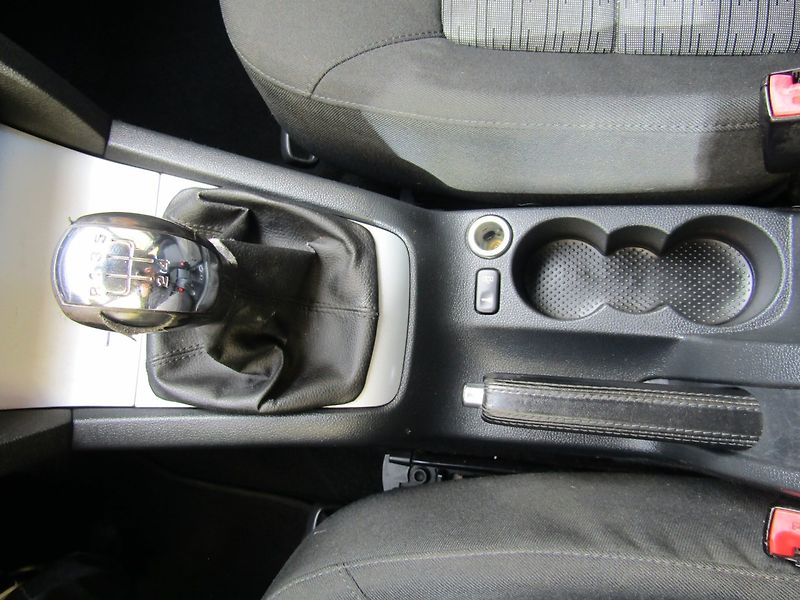 Škoda Octavia (2009) 1.9 TDI 77kW BXE BEZ DPF - fotka 33 z 36