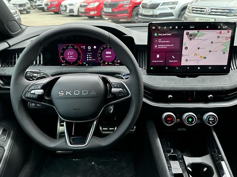 Škoda Superb Combi Sportline 2,0 TDI 110kW - fotka 5 z 17