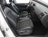Volkswagen Golf (2015) 1.6 TDI, Automat, Serv.kniha - náhled 9