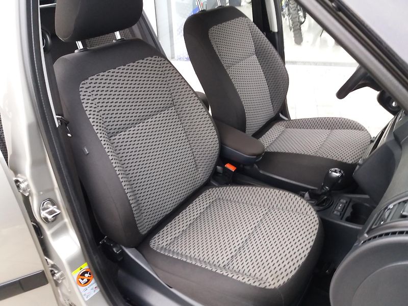Škoda Fabia 1.2TSi,77kW,DSG,DIG.KLIM,VÝHŘE - fotka 18 z 36