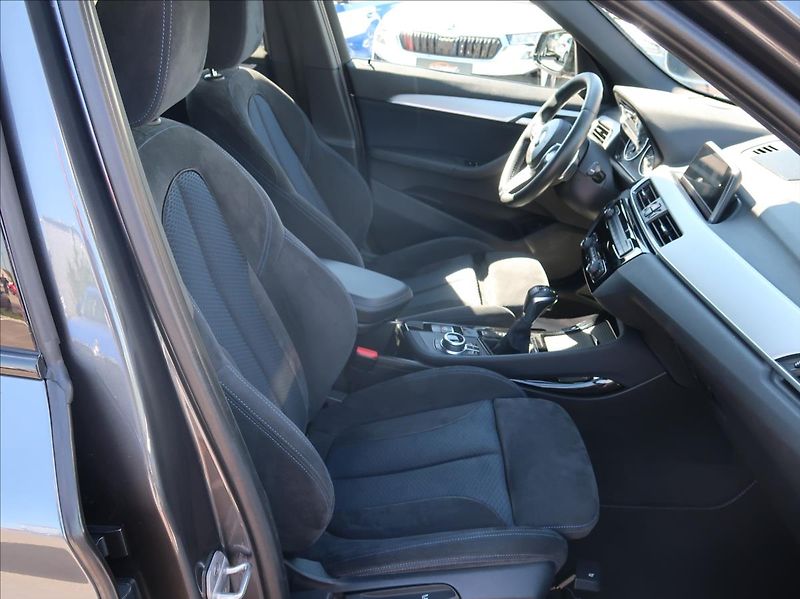 BMW X1 2,0 xd,140kW,ČR,M-Paket,DPH - fotka 13 z 27