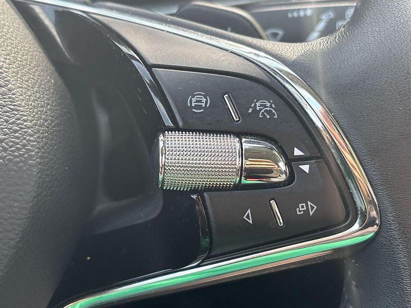 Škoda Superb (2023) Combi 2.0 TDI 4x4 DSG L&K - fotka 21 z 33