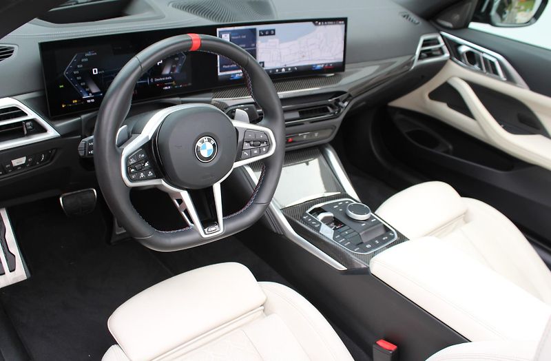 BMW Řada 4 M440i xDrive Convertible - fotka 4 z 23