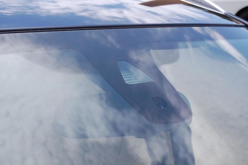 BMW Řada 5 (2014) 535d xDrive, 230 kW - fotka 48 z 48