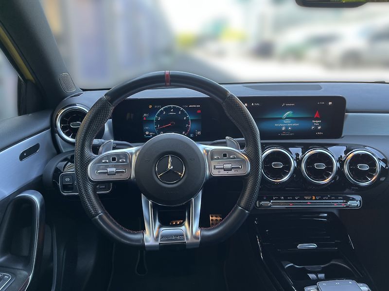 Mercedes-Benz Třídy A A-Třída Mercedes-AMG 35 4MATIC - fotka 11 z 18