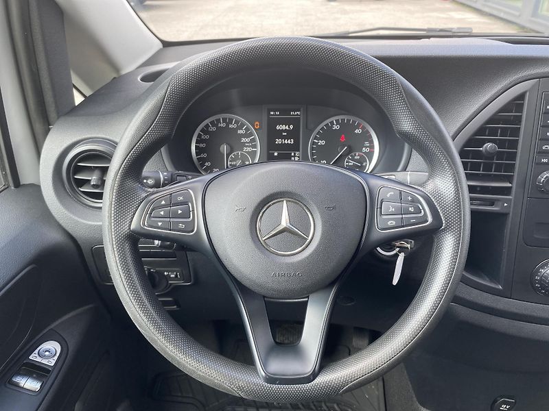 Mercedes-Benz Vito 119 CDI/L 4M Tourer - fotka 12 z 24