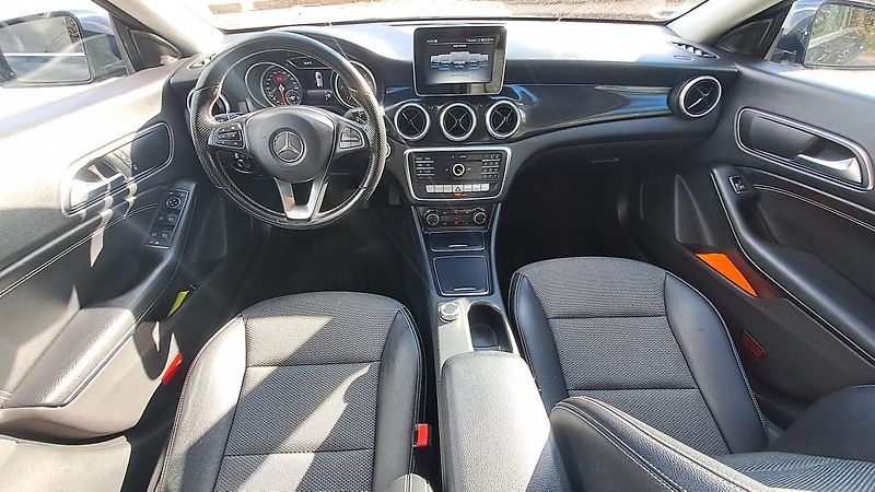 Mercedes-Benz CLA SB 200 D AUT NAVI - fotka 14 z 30