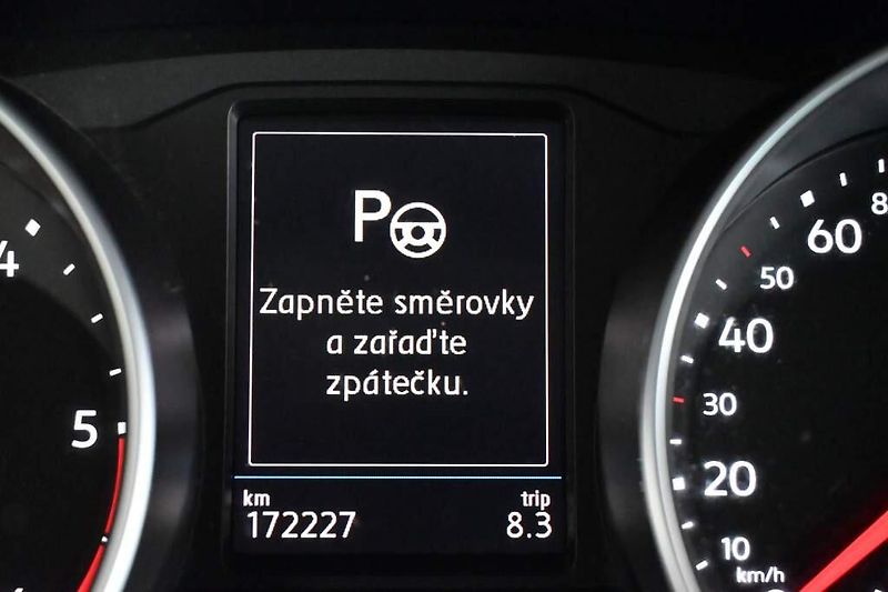 Volkswagen Tiguan (2023) 2.0 Matrix LED Tažné Kamera AC - fotka 31 z 38