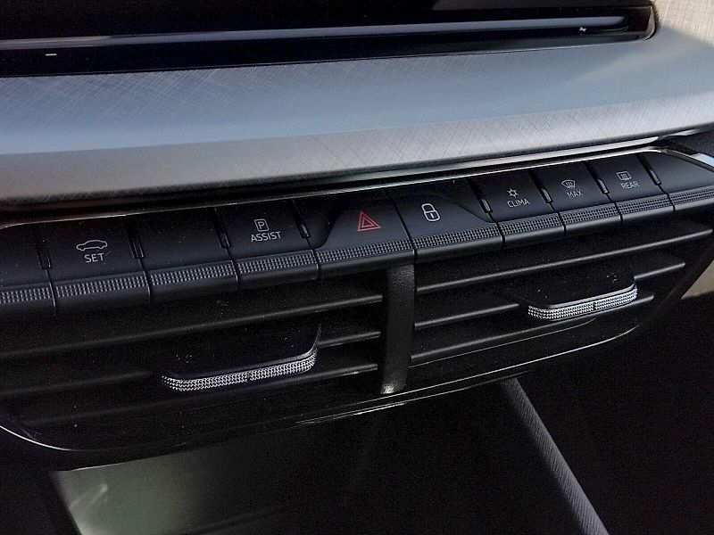 Škoda Octavia (2023) combi Tour 2,0 Tdi 110 Kw - fotka 20 z 37