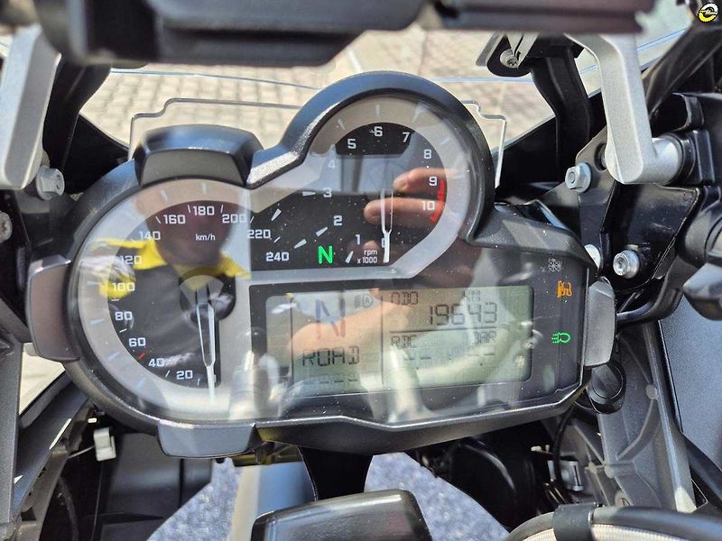 BMW R 1200 GS LC (2016) ESA keyless - fotka 19 z 20
