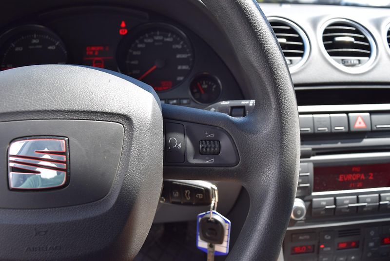 Seat Exeo (2010) 2.0TDI 88kw REFERENCE VÝHŘEVY - fotka 25 z 44