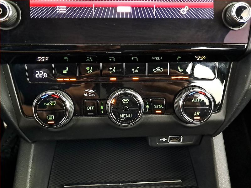 Škoda Octavia (2018) RS 2.0 TDI, 4X4, Automat - fotka 16 z 21