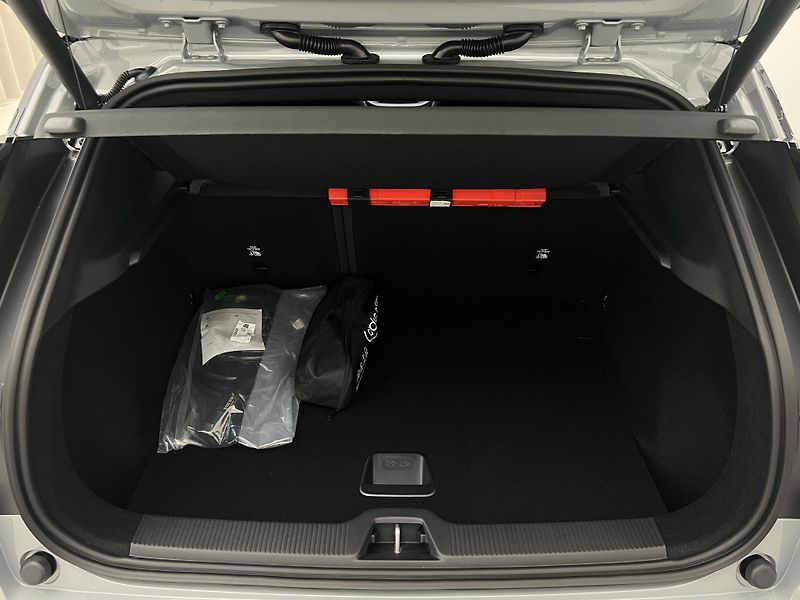 Volvo EX30 CC P5 RWD LONG RANGE PLUS - fotka 6 z 47