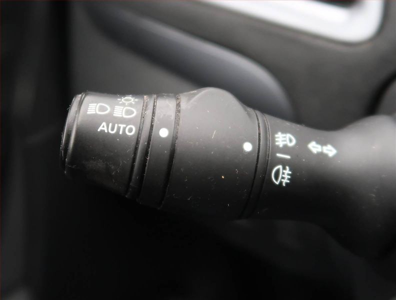 Renault Grand Scénic (2015) Limited 1.5 dCi, Serv.kniha - fotka 18 z 21