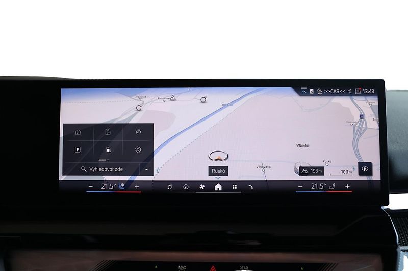 BMW Řada 5 540d xDrive Touring - fotka 11 z 29