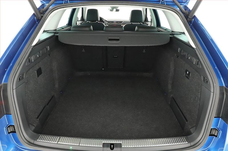 Škoda Superb (2021) Scout 2.0 TDI - fotka 18 z 19