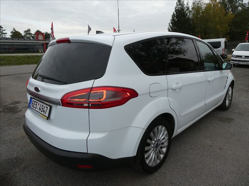 Ford S-MAX 2,0 TDCi 120kW AUT, po servise - fotka 9 z 47