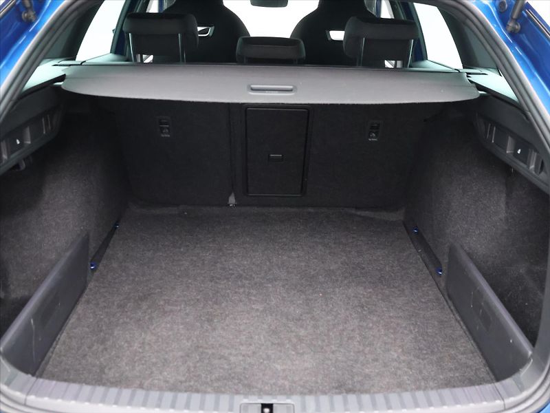 Škoda Octavia 2,0 TDI 110kW DSG Style Sport - fotka 10 z 39