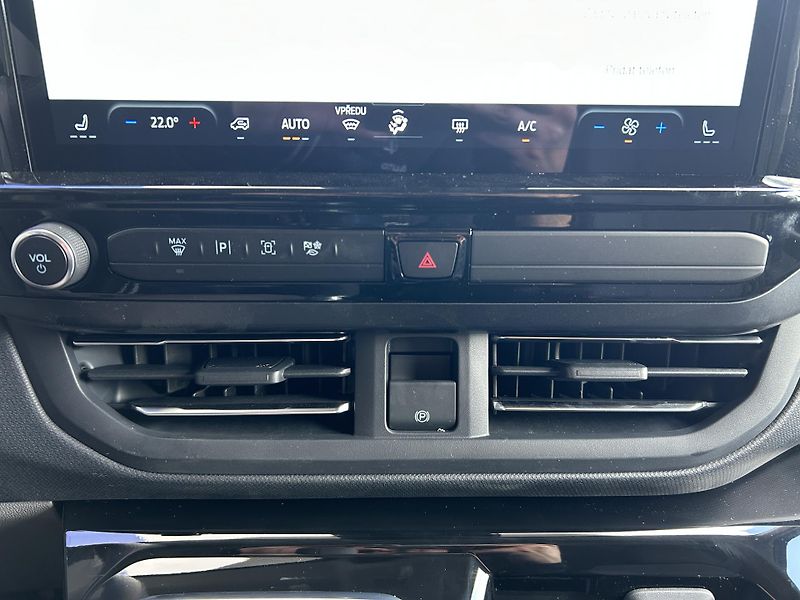 Ford Tourneo Custom Titanium L2 2.0 EcoBlue 110 kW - fotka 28 z 29