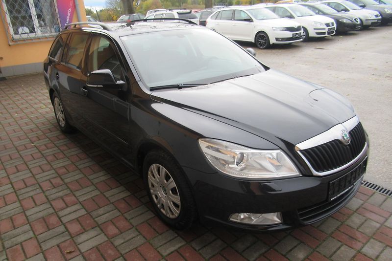 Škoda Octavia 2.0 TDI AUT. KLIMA  - fotka 6 z 14