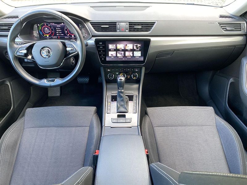 Škoda Superb (2021) Combi iV 1.4 TSI DSG Style - fotka 5 z 36