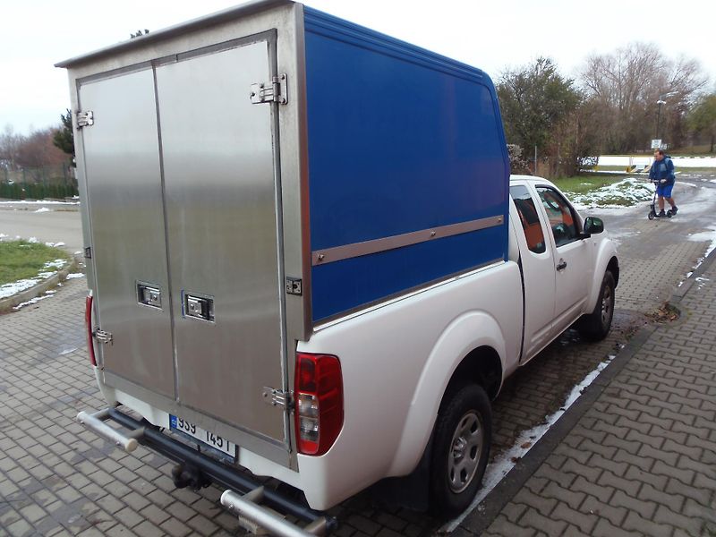 Nissan Navara (2009) King-Cab 2.5 DCi 4x4 tažné 3t - fotka 4 z 22