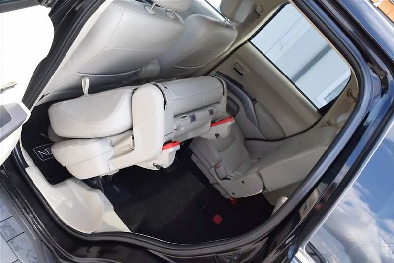 Mitsubishi Outlander 2,2 d 115KW TAŽNÉ 7MÍST 4X4 - fotka 29 z 51