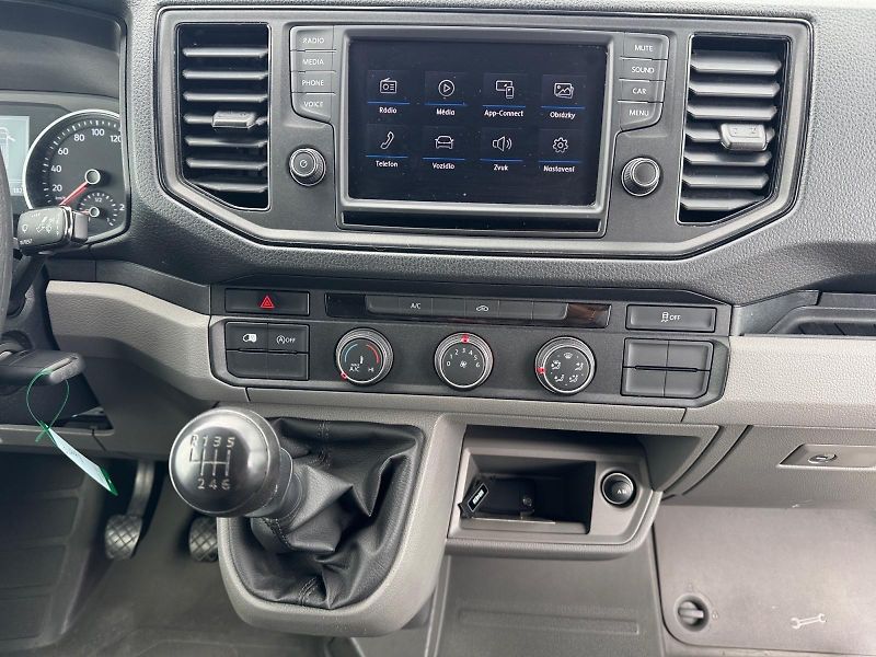 Volkswagen Crafter (2019) L4H3 2.0TDI 103kW CZ DPH - fotka 10 z 11