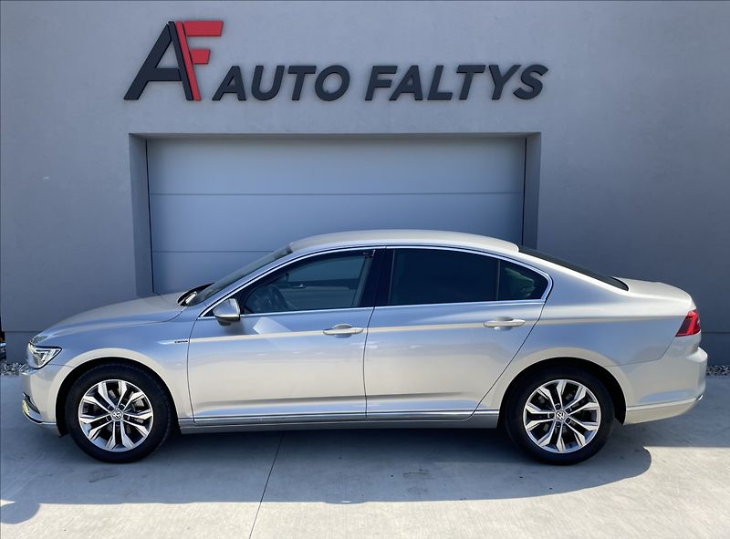 Volkswagen Passat 2,0 TDI 110KW 4X4 ČR. - fotka 6 z 22