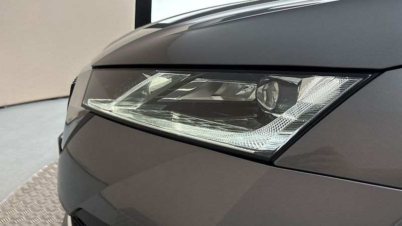 Škoda Octavia 1.5 TSI E-Tec DSG Style Combi - fotka 18 z 28