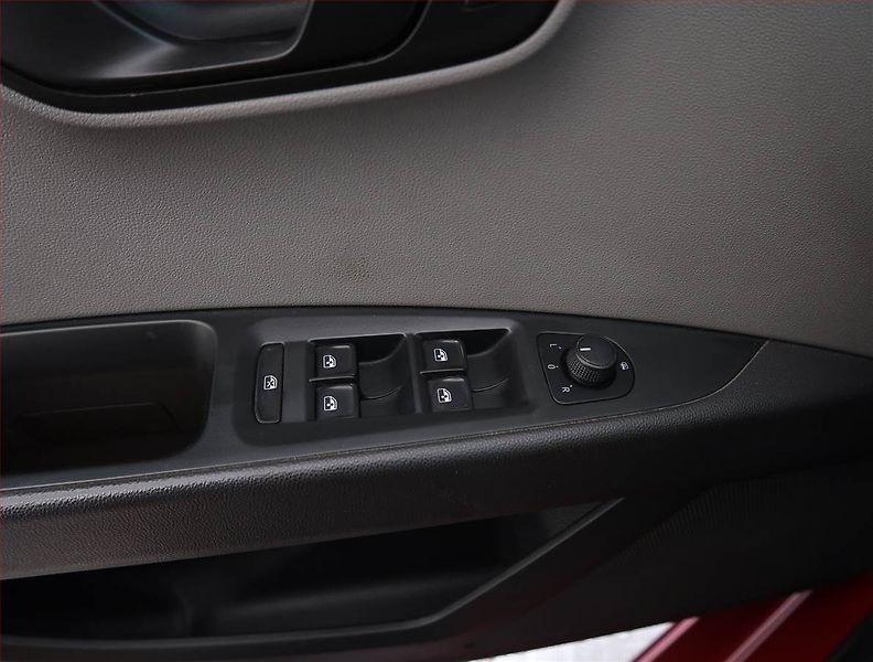 Seat Leon (2018) 1.2 TSI, ČR,1.maj, Serv.kniha - fotka 18 z 18