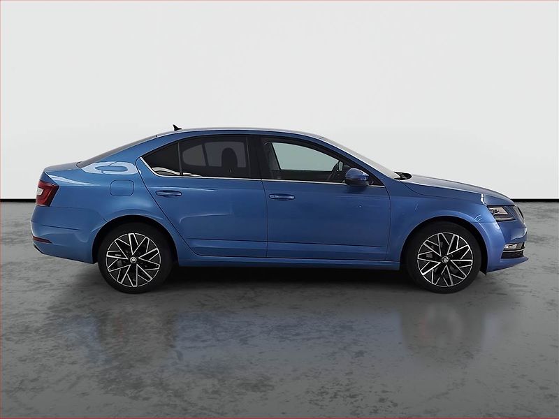 Škoda Octavia (2018) Style 1.4 TSI, Navi, Bi-Xenony - fotka 6 z 17