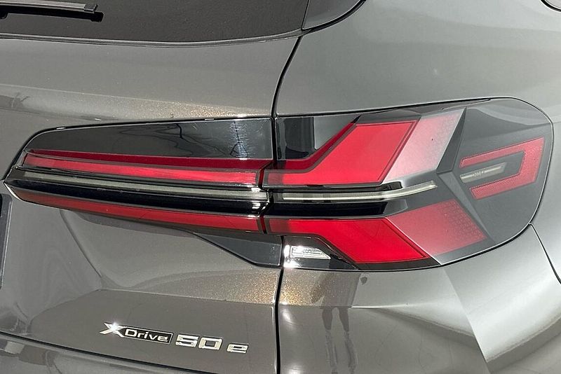 BMW X5 xDrive50e - fotka 5 z 27