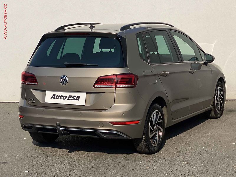 Volkswagen Golf Sportsvan (2018) 1.5 TSi, Join, navi, TZ - fotka 4 z 17