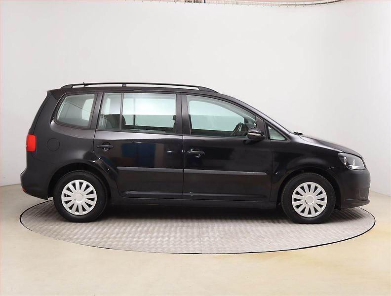 Volkswagen Touran (2010) 1.6 TDI, Tempomat - fotka 6 z 14