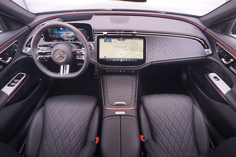 Mercedes-Benz Třídy E 300de 4M AMG HuD 360 Taž Venti - fotka 9 z 11