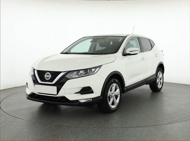 Nissan Qashqai (2019) 1.3 DIG-T, ČR,1.maj - fotka 2 z 16