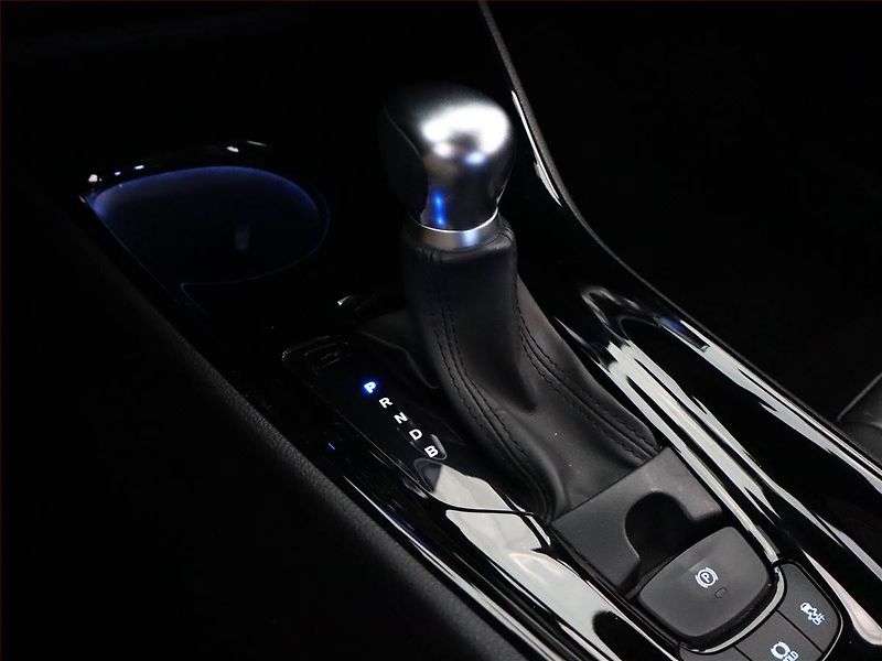 Toyota C-HR (2019) 1.8 Hybrid - fotka 10 z 18